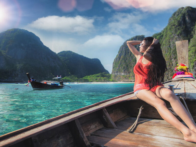 Bangkok Phuket Serüveni turu Qatar Havayolları ile 6 Gece Öğlen Uçuşu (BKK-HKT) 2026 Dönemi 