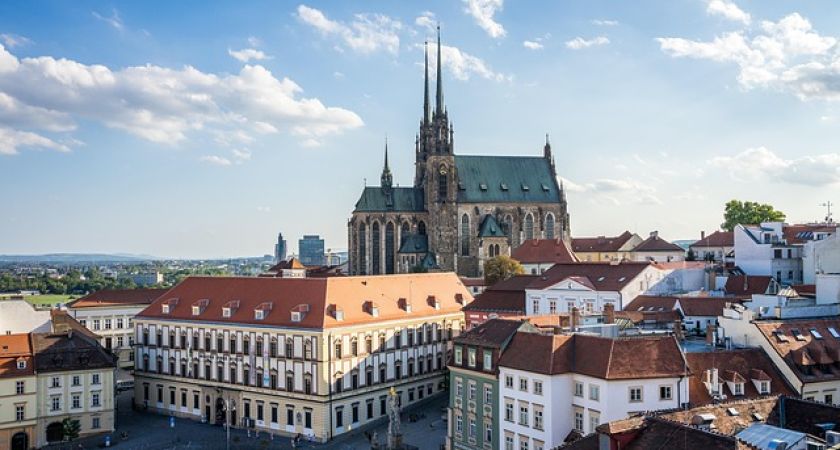 Antalya Çıkışlı Uçaklı Orta Avrupa Yıldızları: Polonya, Almanya ve Çekya